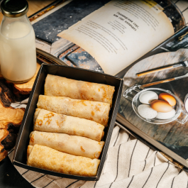 Блинчики с бананом, брусникой и мёдом заказать доставку в Красноярске | Доставка «Беллини»