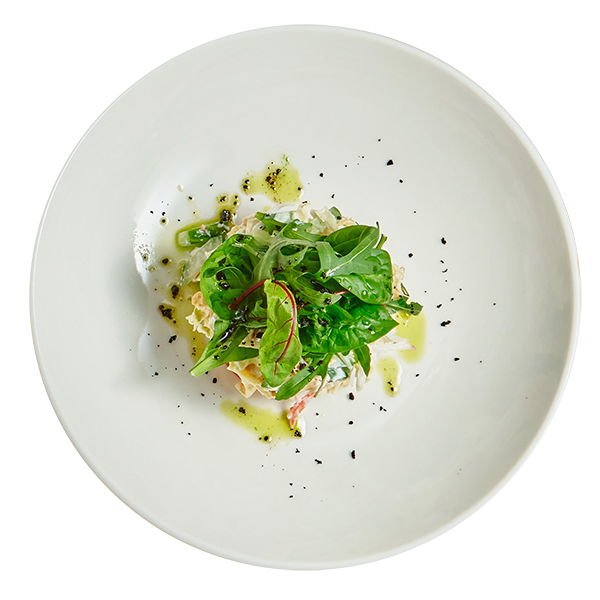 Салат с цыплёнком, овощами и кунжутной заправкой заказать доставку в Красноярске | Доставка «Беллини»