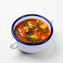 Итальянский суп чоппино с форелью и фасолью Итальянский суп чоппино с форелью и фасолью заказать доставку в Красноярске | Доставка «Беллини»