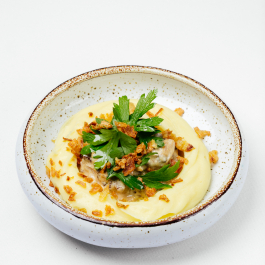 Бефстроганов по-домашнему с картофельным пюре Бефстроганов по-домашнему с картофельным пюре заказать доставку в Красноярске | Доставка «Беллини»