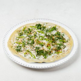 Хычин с томлёной говядиной и сыром Хычин с томлёной говядиной и сыром заказать доставку в Красноярске | «Баран и бисер»