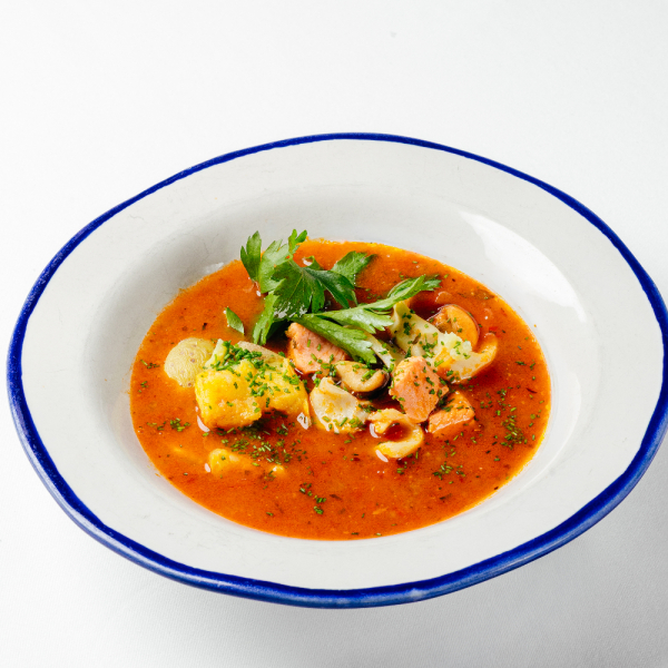 Суп "де Маре" с форелью, кальмаром и мидиями  заказать доставку в Красноярске | Доставка «Беллини»