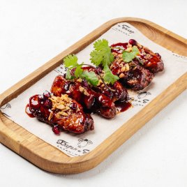 Крылышки барбекю в гранатовом соусе заказать доставку в Красноярске | «Баран и бисер»