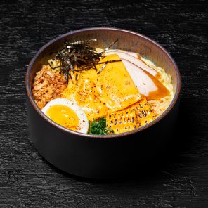 Сырный рамен с копчёной курицей заказать доставку в Красноярске | «Якитория»