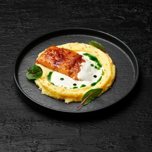 Треска в сливочном карри с картофельным пюре заказать доставку в Красноярске | «Якитория»