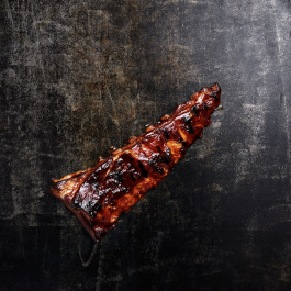 Свиные рёбра с соусом Джек Дениэлс  заказать доставку в Красноярске | Доставка «Беллини»