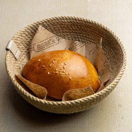 Пирожок с картофелем и беконом Пирожок с картофелем и беконом заказать доставку в Красноярске | Доставка «Беллини»