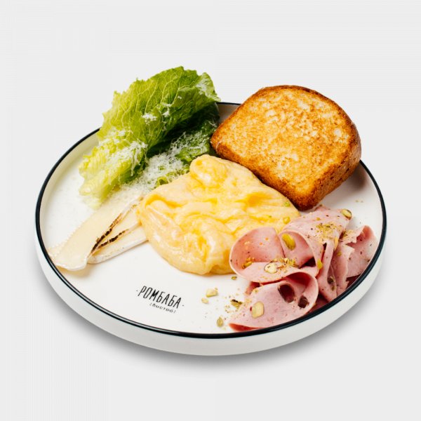 Итальянский завтрак скрэмбл из деревенских яиц с мортаделлой и поджаренной сливочной бриошью Итальянский завтрак скрэмбл из деревенских яиц с мортаделлой и поджаренной сливочной бриошью заказать доставку в Красноярске | «РомБаба»