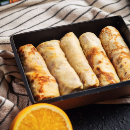 Блинчики с творогом и клубникой Блинчики с творогом и клубникой заказать доставку в Красноярске | «Bellini Kitchen»