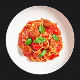 Спагетти с фрикадельками Спагетти с фрикадельками заказать доставку в Красноярске | «Перцы» в Красноярске