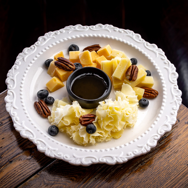 Ассорти сыров заказать доставку в Красноярске | Доставка «Беллини»