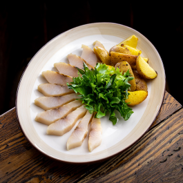 Муксун холодного копчения с мини-картофелем заказать доставку в Красноярске | Доставка «Беллини»