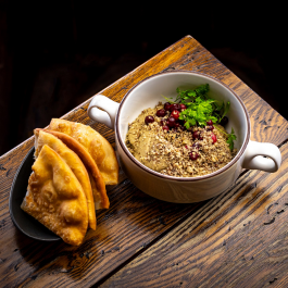 Паштет из печени гуся с якутской лепешкой заказать доставку в Красноярске | Доставка «Беллини»