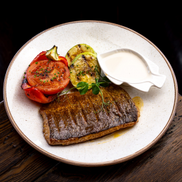 Филе нельмы на гриле с овощами заказать доставку в Красноярске | Доставка «Беллини»
