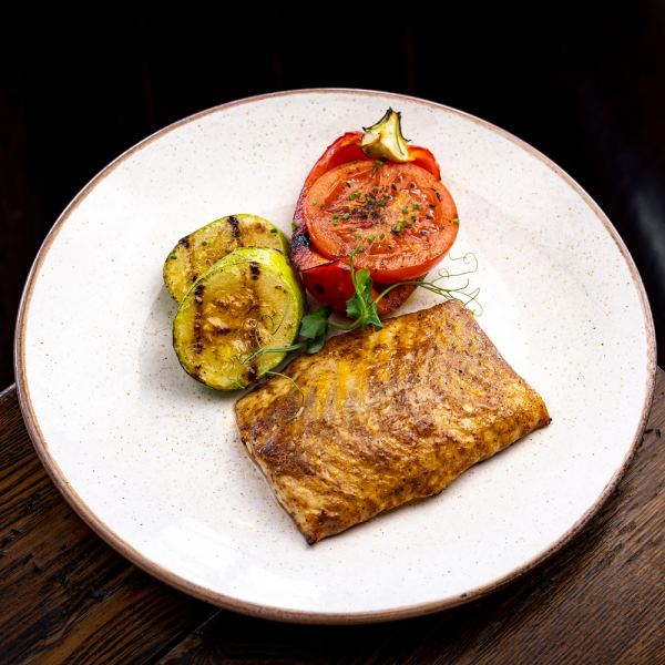 Филе осетрины на гриле с овощами заказать доставку в Красноярске | Доставка «Беллини»
