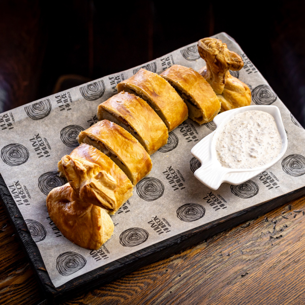 Расстегай со щукой, муксуном и грибами заказать доставку в Красноярске | Доставка «Беллини»