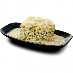 Лазанья с куриным филе и шпинатом
