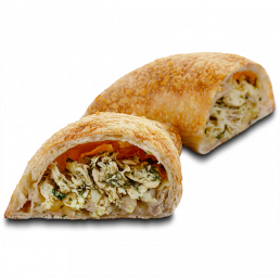 Кальцоне с куриным филе и шпинатом