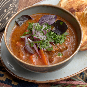 Чашушули с говядиной, овощами и чили Чашушули с говядиной, овощами и чили