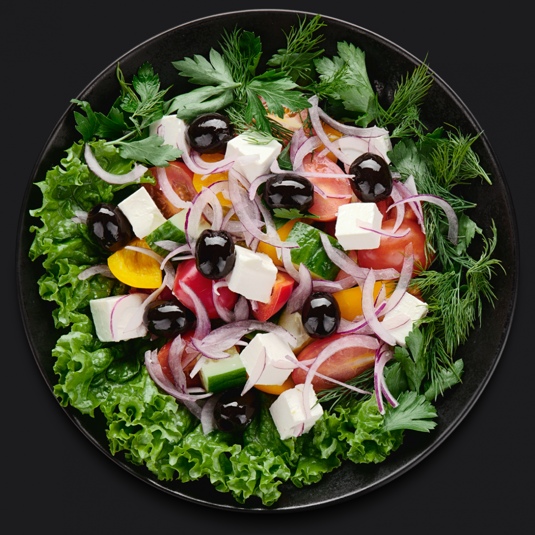 Раскладка салатов. Эль греко салат. Салати ы. Греческий салат. Греческий салат на праздничный стол.