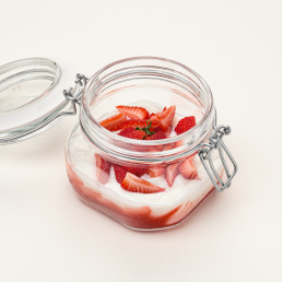 Домашний йогурт с клубникой и мятой заказать доставку в Красноярске | Траттория Формаджи