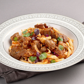 Мбекба - домашняя паста с бараниной и овощами Мбекба - домашняя паста с бараниной и овощами