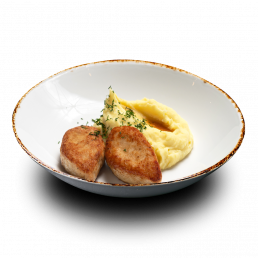 Куриные котлеты с картофельным пюре и соусом сальса Куриные котлеты с картофельным пюре и соусом сальса