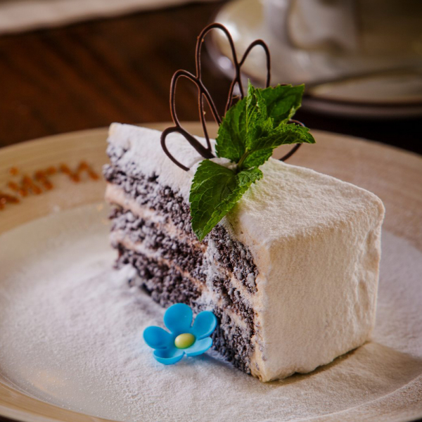 Домашний черёмуховый торт заказать доставку в Красноярске | Доставка «Беллини»