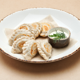 Вареники с картофелем и грибами Вареники с картофелем и грибами