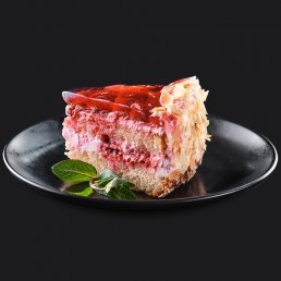 Торт с малиной и сливочным муссом Торт с малиной и сливочным муссом