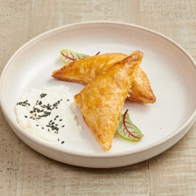 Пирожки с плавленым сыром, тесто на кефире - пошаговый рецепт с фото