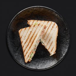 Сэндвич с лососем  заказать доставку в Красноярске | «Перцы» в Красноярске