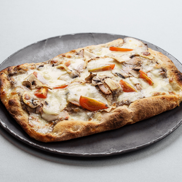 Пицца трюфельная с индейкой заказать доставку в Красноярске | «Mama`s»