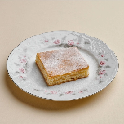 Как приготовить бисквитный торт с лимонным кремом и ягодами