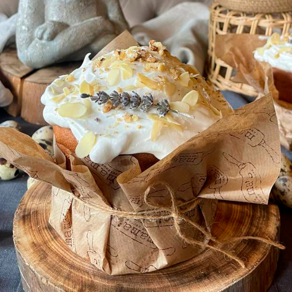 Пасхальный кулич с изюмом и белковым кремом заказать доставку в Красноярске | Доставка «Беллини»