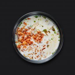 Луково-сырный суп с филе цыплёнка заказать доставку в Красноярске | «Перцы» в Красноярске
